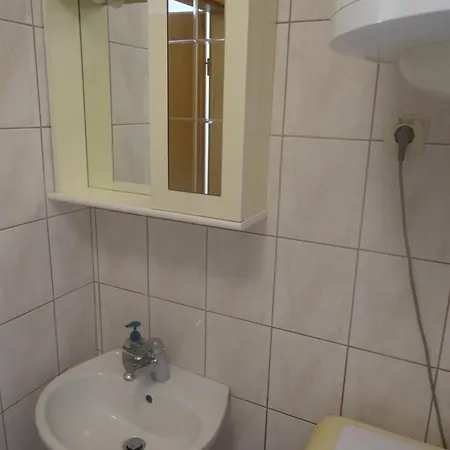 ゲストハウス And Milena