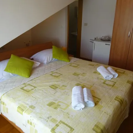 And Milena ゲストハウス 3*