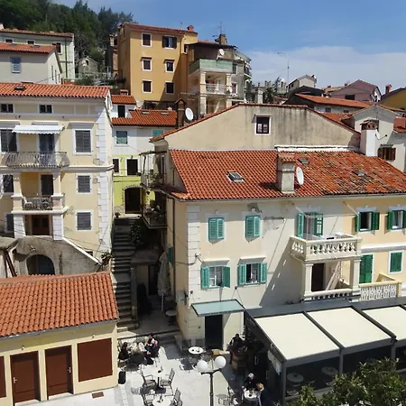 ゲストハウス And Milena